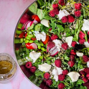Recipe for Green Salad Raspberry and Almond ricotta