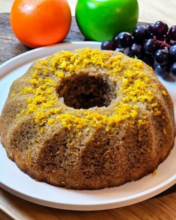 Vegan Sangria Cake with orange, apple sauce, red wine and spices